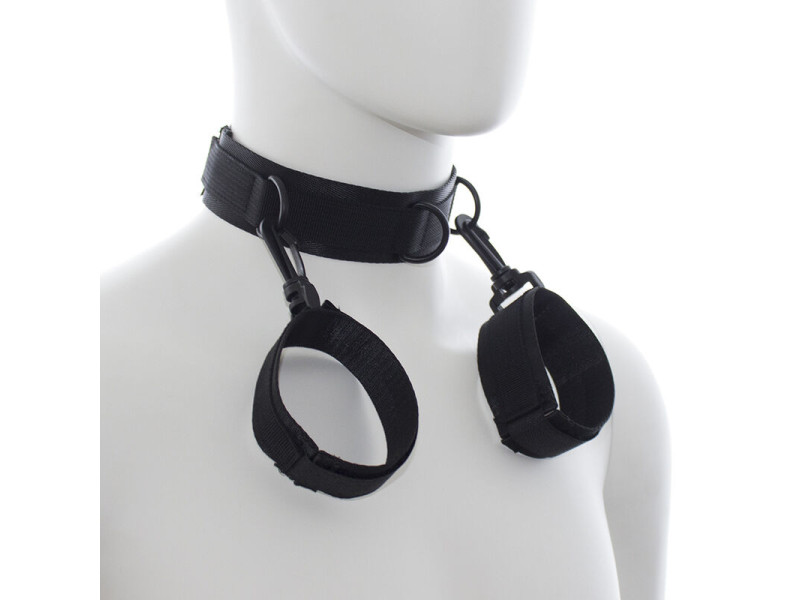 OHMAMA FETISH - NYLON HANDCUFFS AND COLLAR