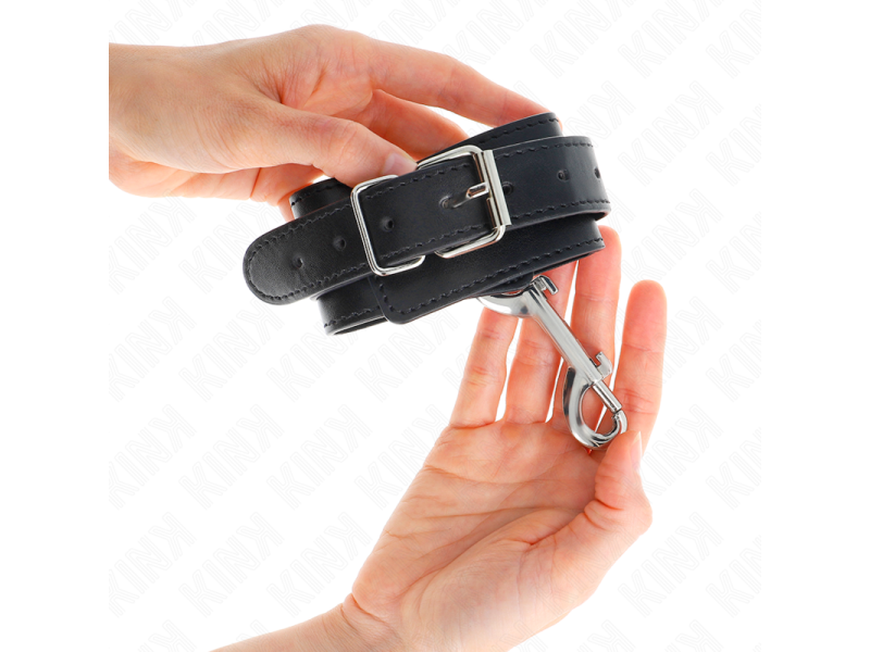 KINK - WRIST RESTRAINTS-SINGLE RIVET ROW AND BIG BUCKLE BLACK ADJUSTABLE 17-28 CM X 5 CM