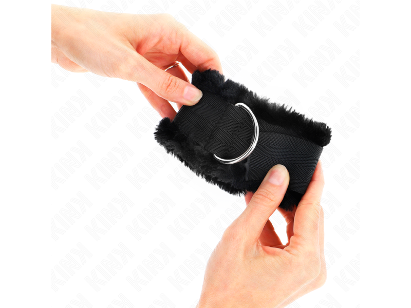 KINK - FURRY LINED WRIST RESTRAINTS BLACK ADJUSTABLE 17-31 CM X 7 CM