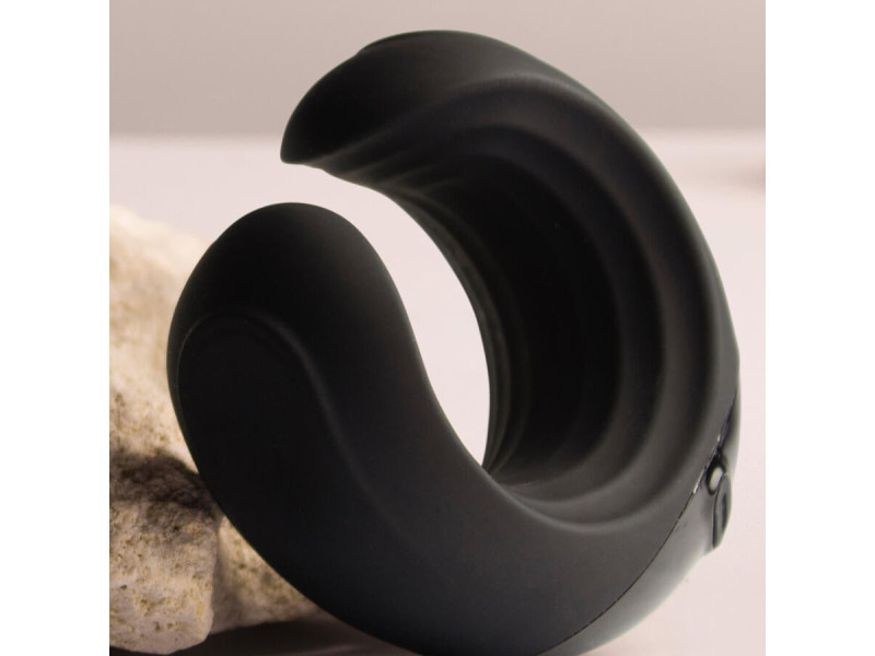 ROCKS- OFF - ECHO BLACK VIBRATOR MASTURBATOR